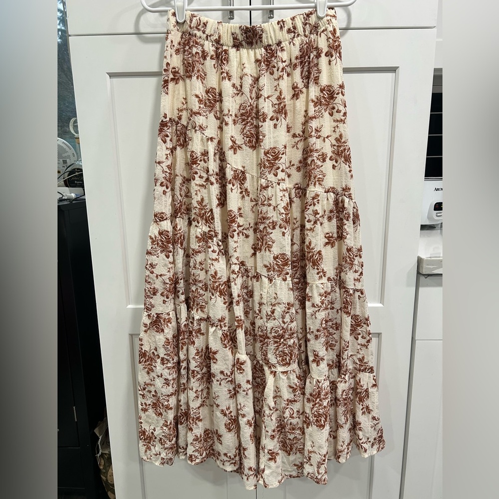 Altr’d State - Cream and Brown Floral Maxi Skirt - Picture 2 of 3